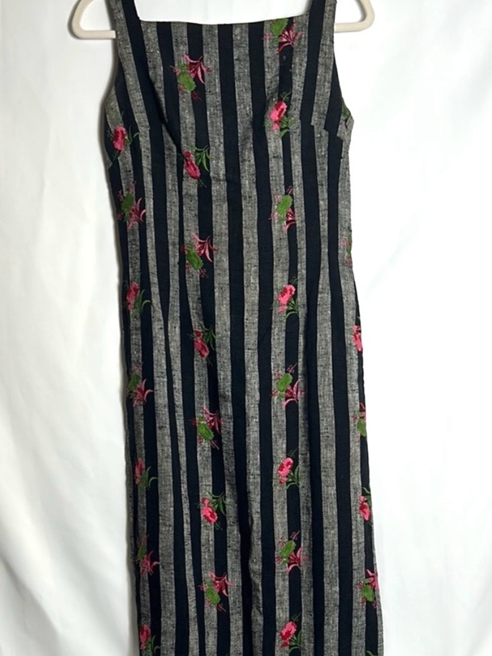 Vintage 1950s That Wilroy Look Straight Line Linen Embroidered Sleeveless Dress